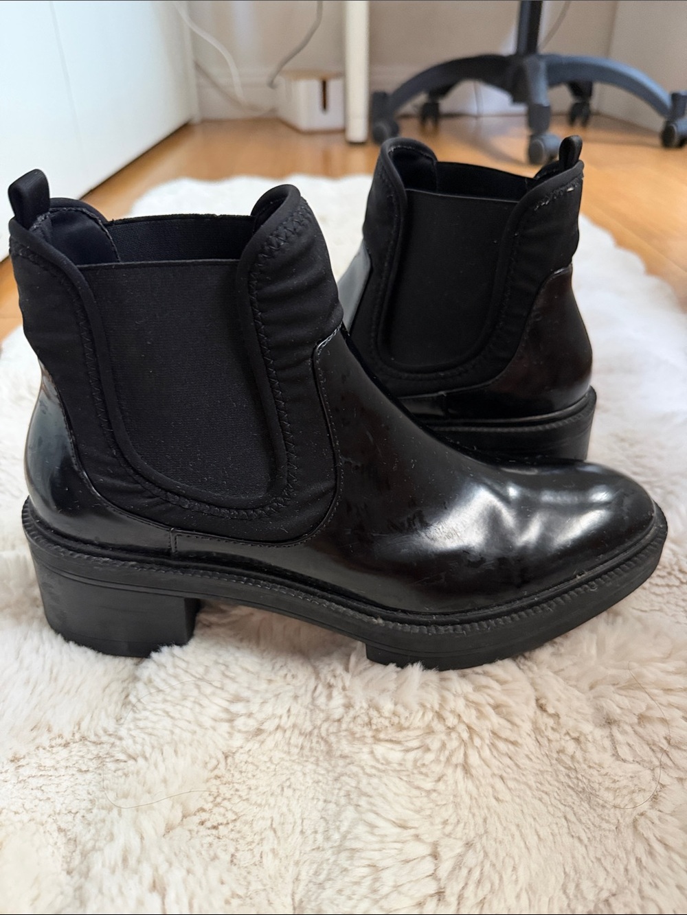 Zara Black Chunky Chelsea Ankle Boots - Sleek Women's Slip-On Boots